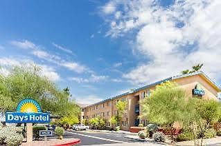 Days Inn Mesa Country Club Kültér fotó